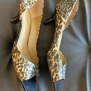 Franco Sarto kitten heels Size 9 1/2.